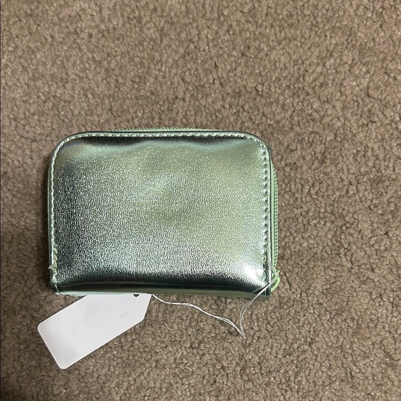 Metallic Wallet - Picture 2 of 4